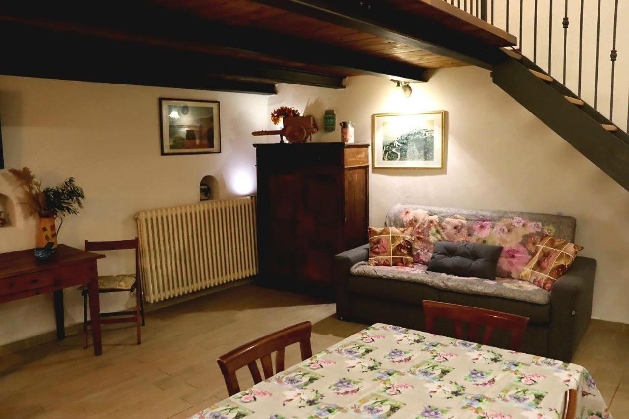 Twins' Historical Apartment Треви Экстерьер фото